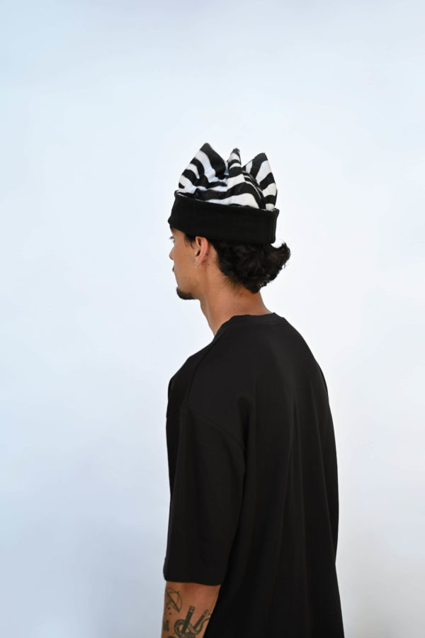 Bonnet zèbre et noir – Image 2